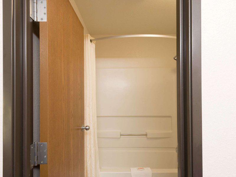 633B6DAF233A3FFD43D552F2DC14DAE9