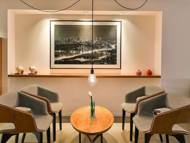 DF6647E1E3E15BD2B2F6EFAC970F67F9