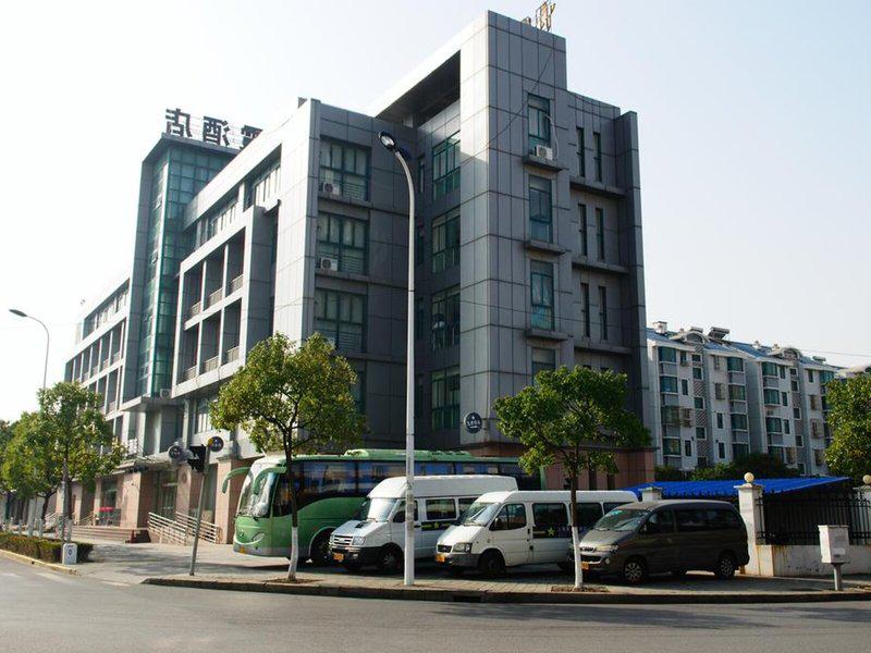 F08D0890E045D9433C2C906631589C0F