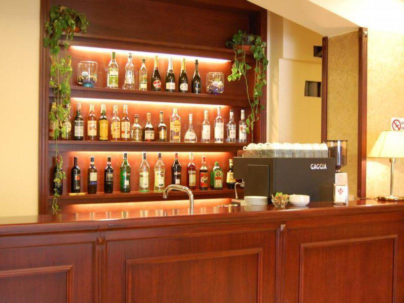 47FD659D8CCC5AA354BF9C6691C6842E