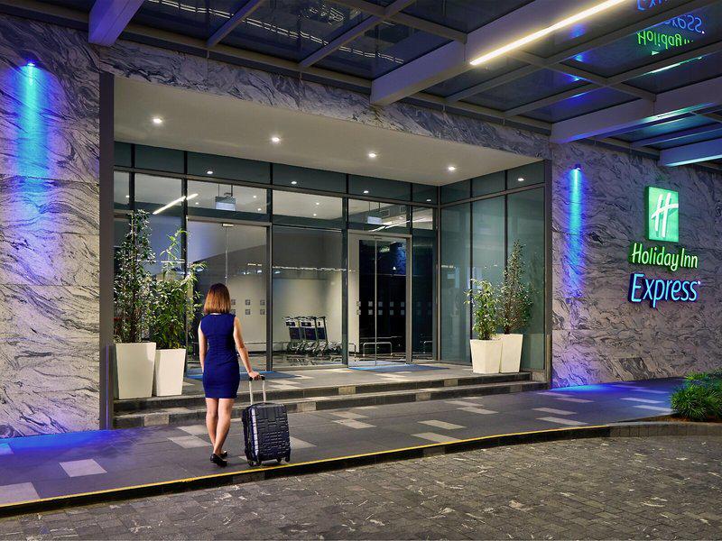 D4D6E2C7F57D6BE4D92B70120750A0CE