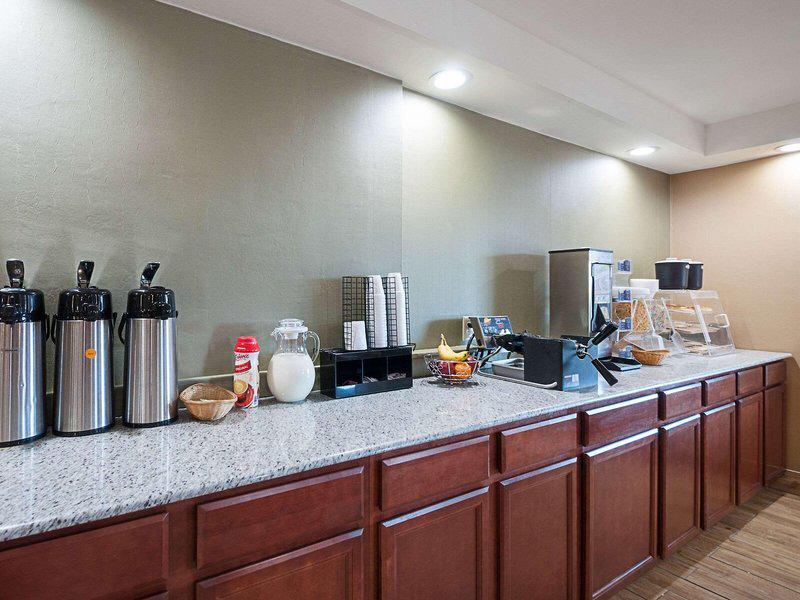 E7895814095DD8FF4088CDCA27A271A5