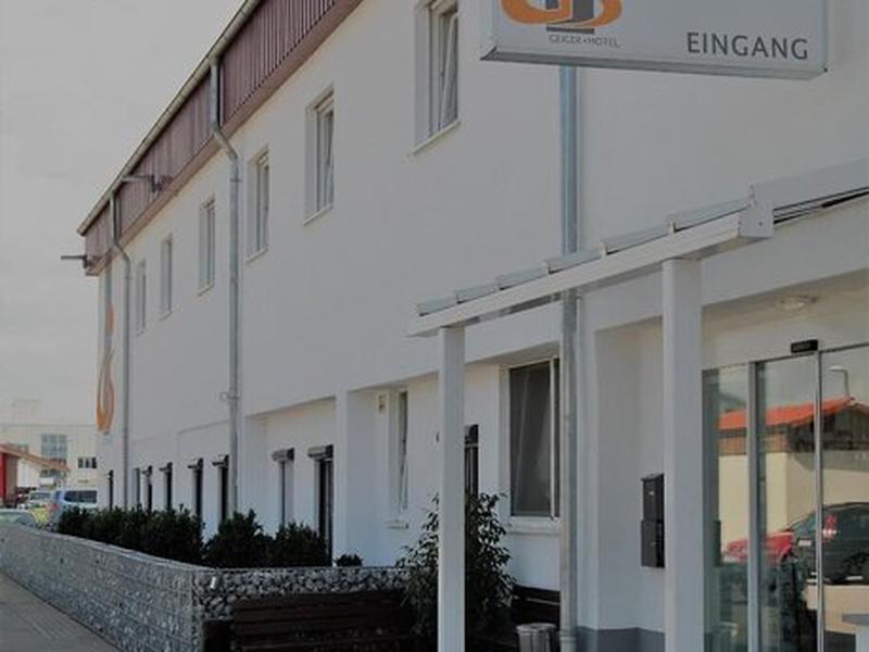 317CCFFEFA3757AA3331DAF72C2858E6