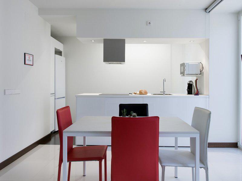 5847DCC8F5E3910E0DEA0D96B2E56B92