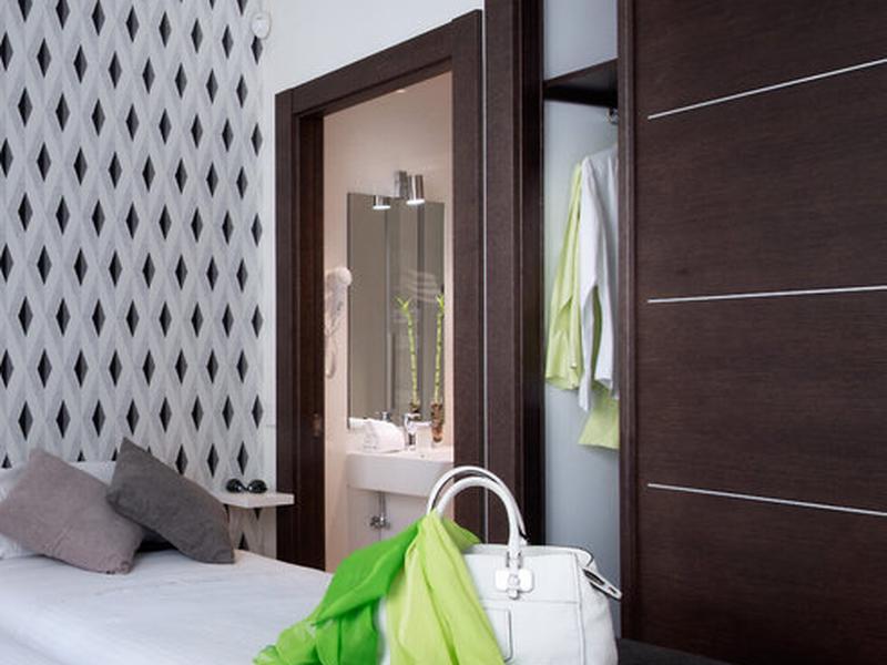 2ED7FB03D98B8E74B81569122FD7923C