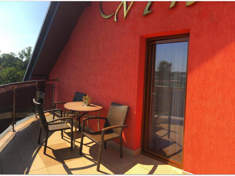 5FD57D70B05827FD90F8D391504780B3