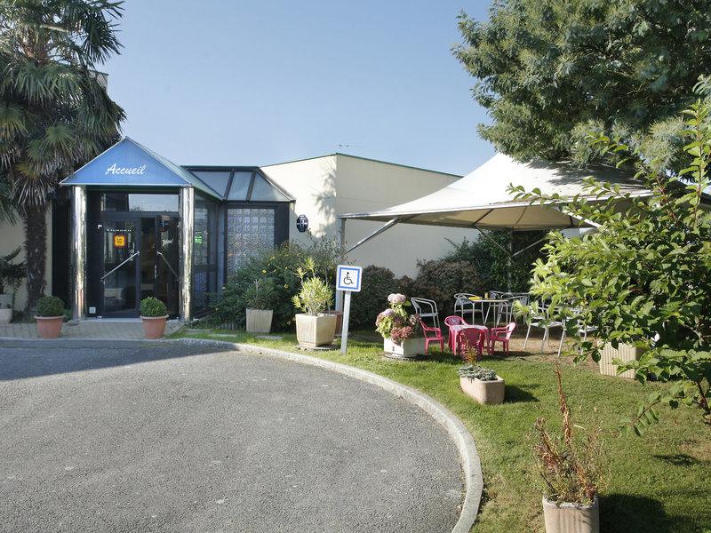 EE18F79C4C3B6F5877E75A66F59B0F5A