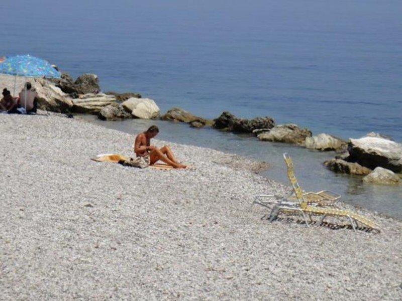 E8DEF0FF9A3BD844D8154290BFD97EC6