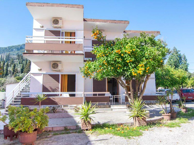 DF081F0D1BA9BFDCCBD8FD379A1D447C