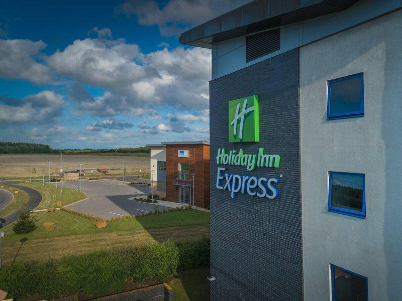 9865F52093EED6E0D197D92225445CB3