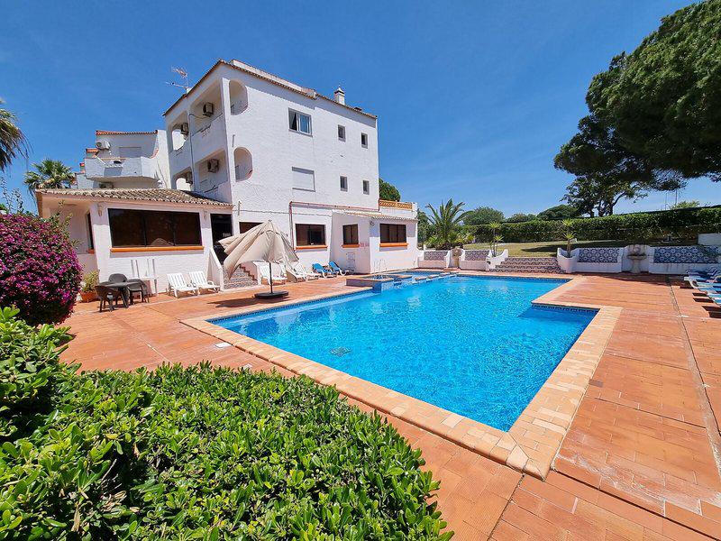 8F4D44BF3B1F0BEC04AB45A25878ED3E