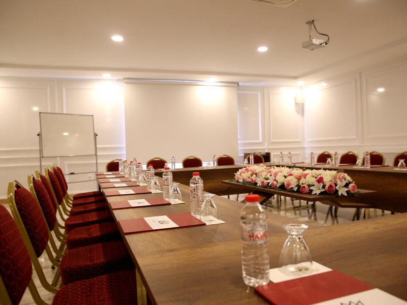 31D197CBD252638910A534F32CB15F5F