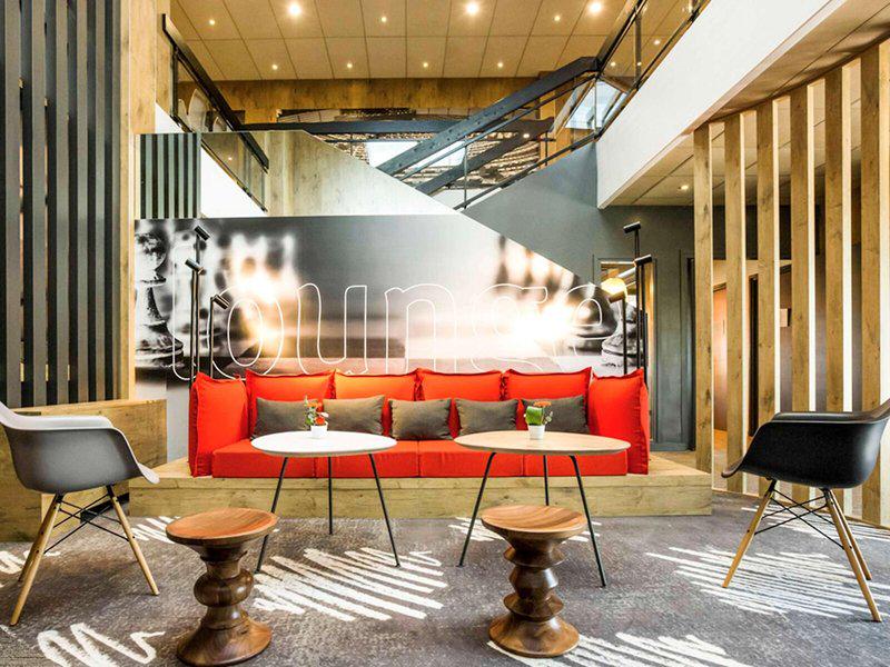 725774DB6F2DE5300B114D604D64252F