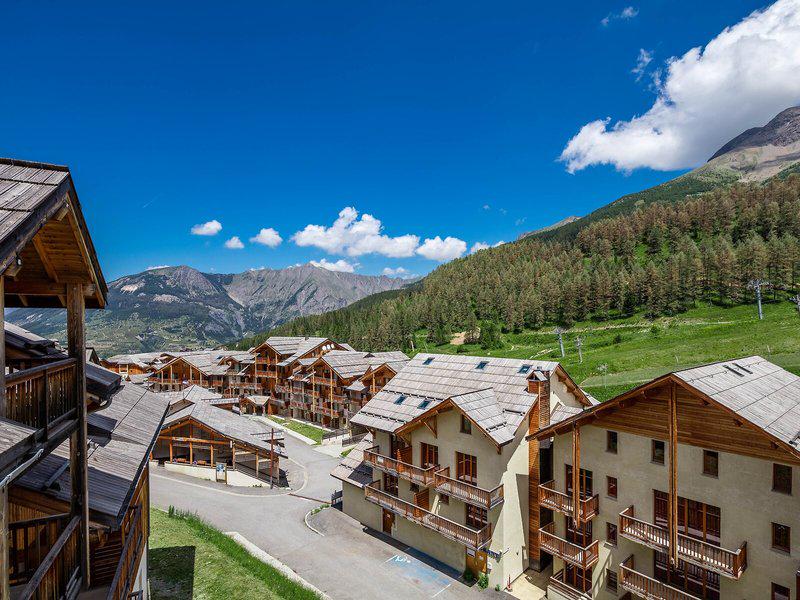 DB21414CC6247E7F5BEFBCB98436193D