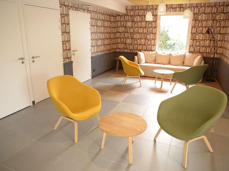 1AB742238A5514EA9537EC33D92BA211