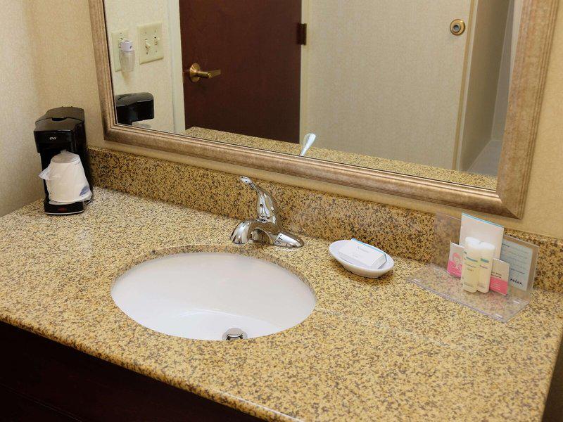 4EB888B89E5E48527E58EDC22092452F