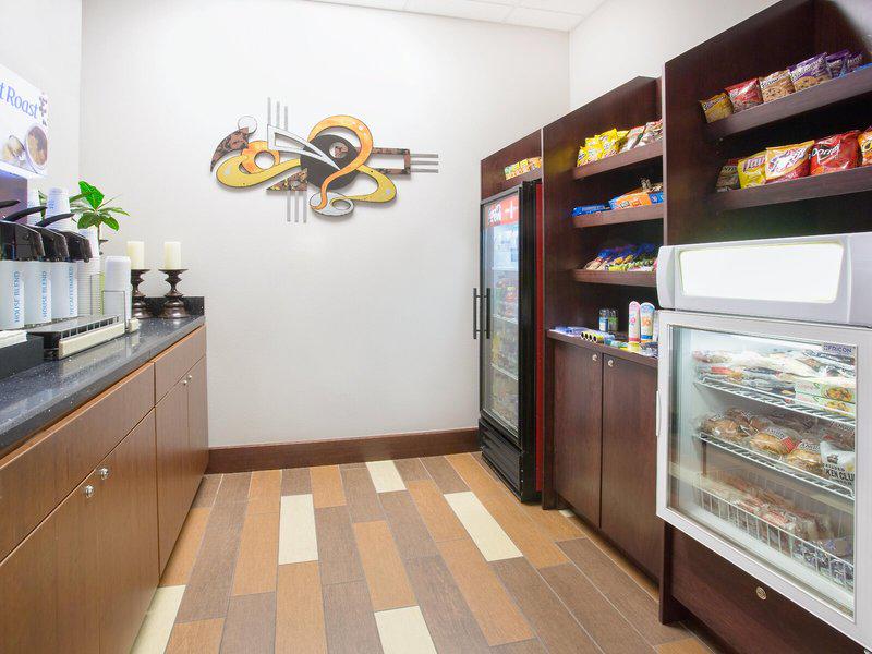 B3F2F4FD8B24DC905525E76F101DAE02