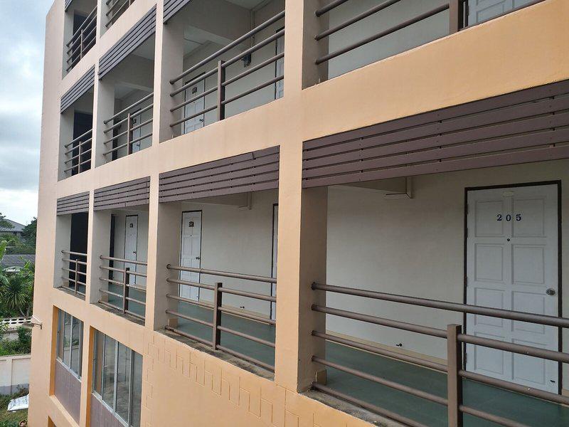 CB83132D818E29C1A54CDEC0CB230570