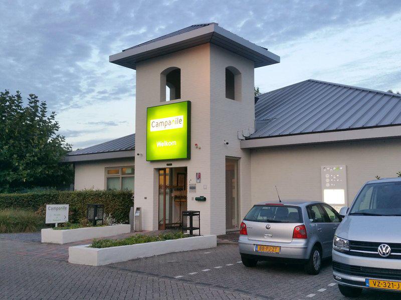 A7E2DC8FF2EA7848818327C67638D0D1