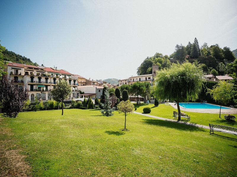 238569469D9AF1767A32F63257A5B8FB