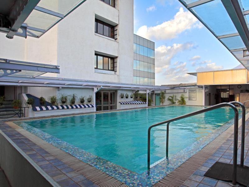 F07B6EF7AAC1C4DBACB4DFEF54F684A6