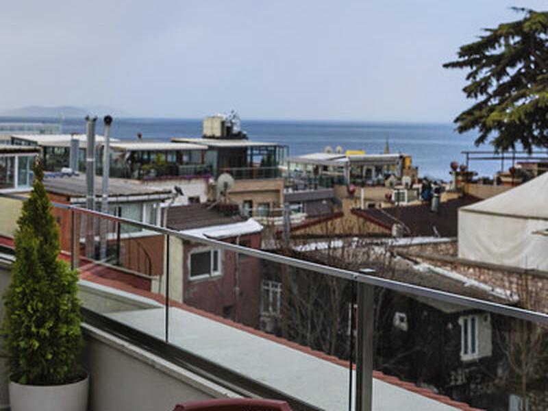 E11195E05710BA5E366DB35B819D4BFA