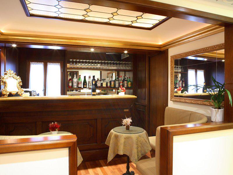 BDD2B5B812BF1736A864D507D2BDA23B