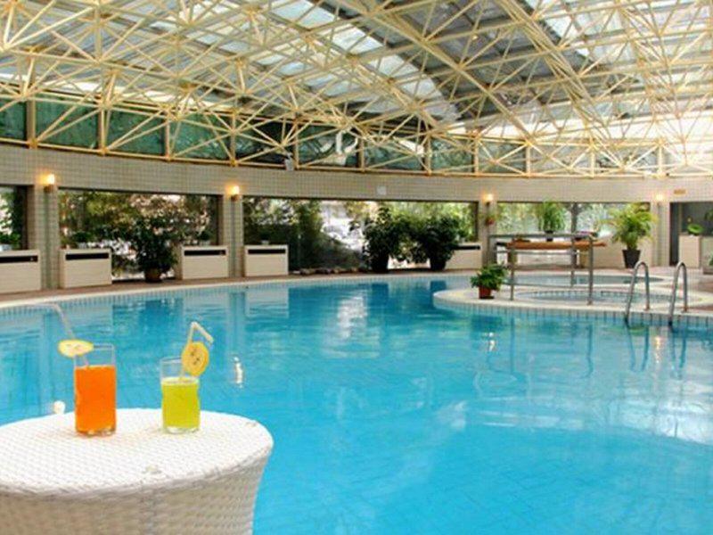 425F07A8C5E7B5B6553ACB4C68F6BF78