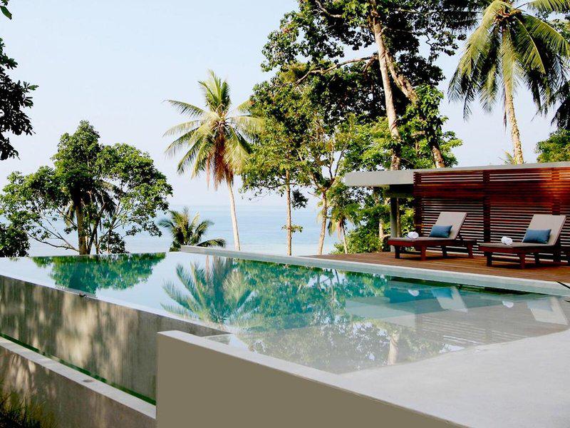 15E10236F54932718FD14BBA0DBB1E7A