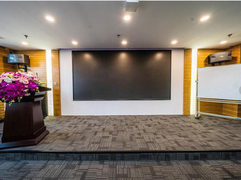 5301B651FDFD7217586E9AA588E87A2E