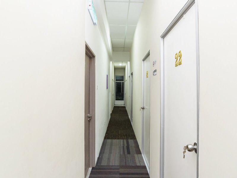 65BEC4E28A8161E3F617DC98E1A3BC4C