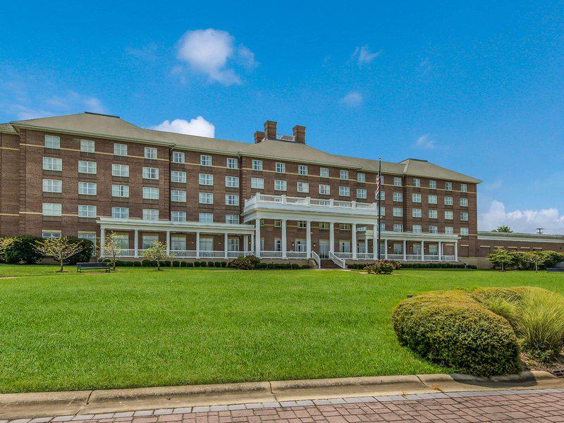 FB96FC623A927FF0A9A2A9FD743147DF