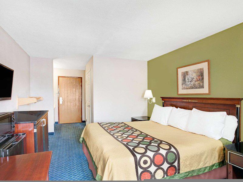 E96A05EDF00983377CC4BE9562EC3F07