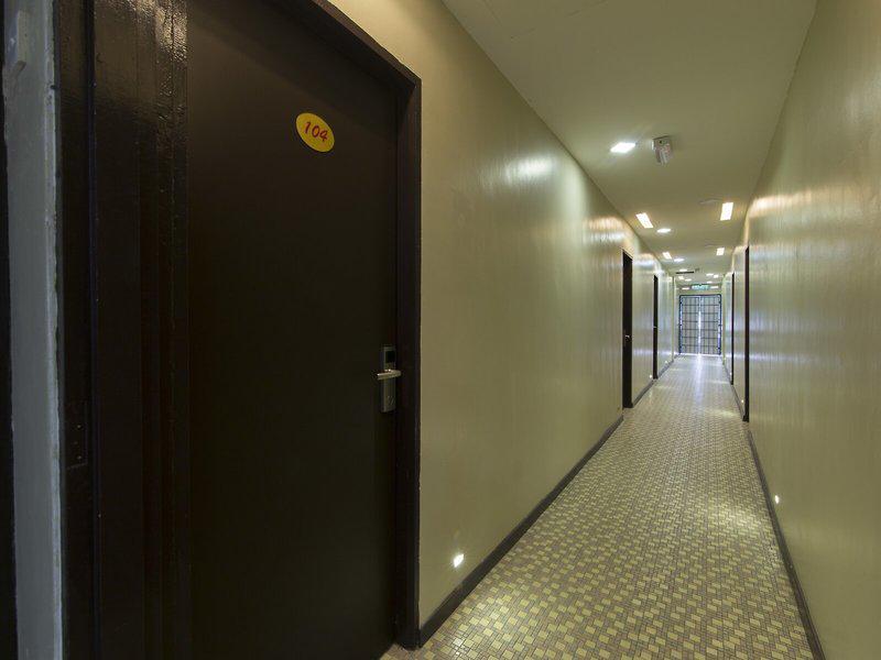 ECD8DF2FDA90F601406C8906AE5AAA0F