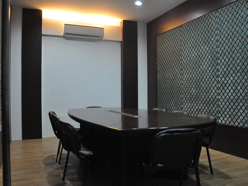 9CBF19371CF91F103F091DD0D1358B1C