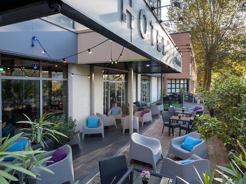 9746478E3D294FBC2BC0AF676E0C1C87