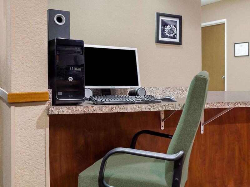 3BF38890749989DBF1AF8A944838189D