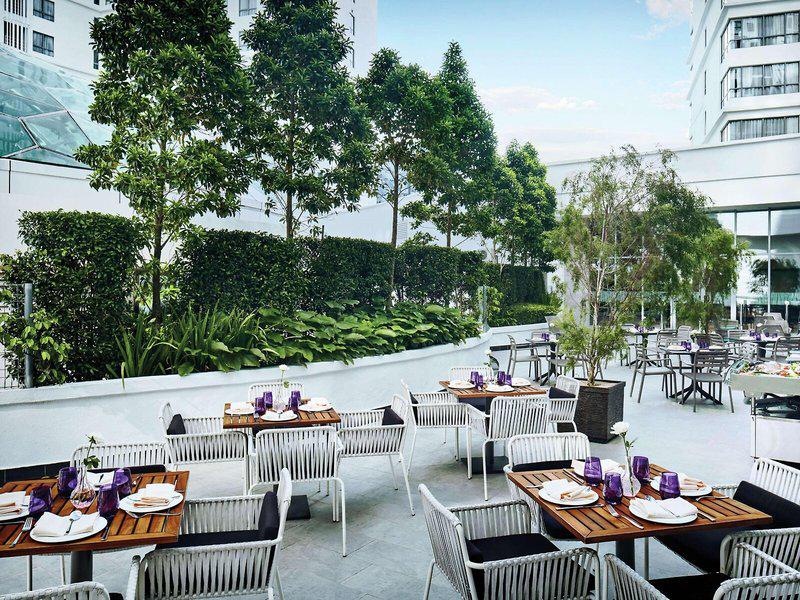 AA9C800E4AB38E6D0C2ABA536E1A3B9F