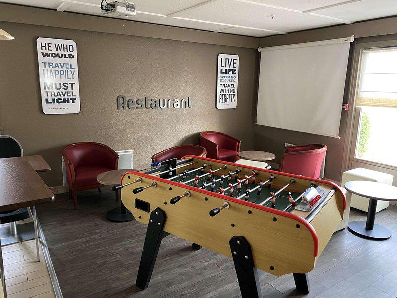 C976AE469B7D241EED6640361EF96032