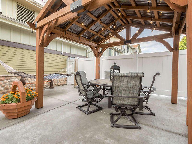 8726C7C6A7B1CB2E6C01B92E88B3F96F