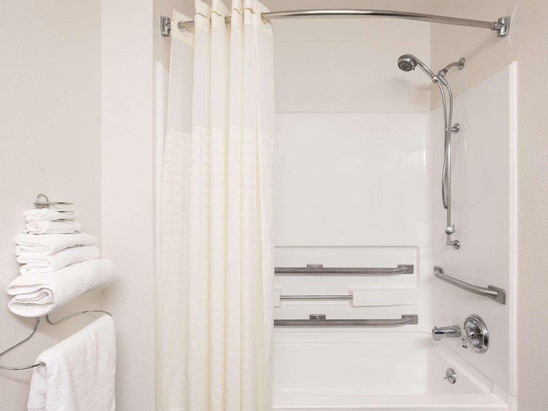 63CE422D19E2169CA651ED867D8CE4DB