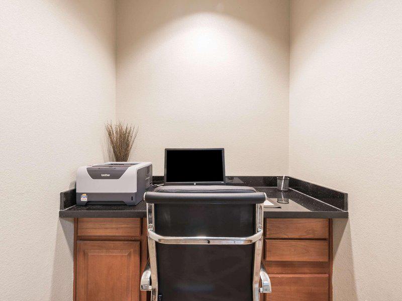 3910CA3CF8F57B688A977BB3F0CDF9D9