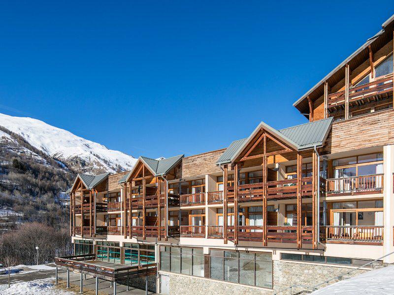 2E6225CB2D50AC5F0C9858F4F1348F79