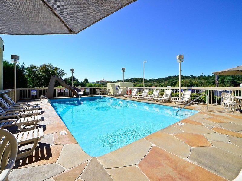 61780BDE54007578D297CB24FB9A2EEE