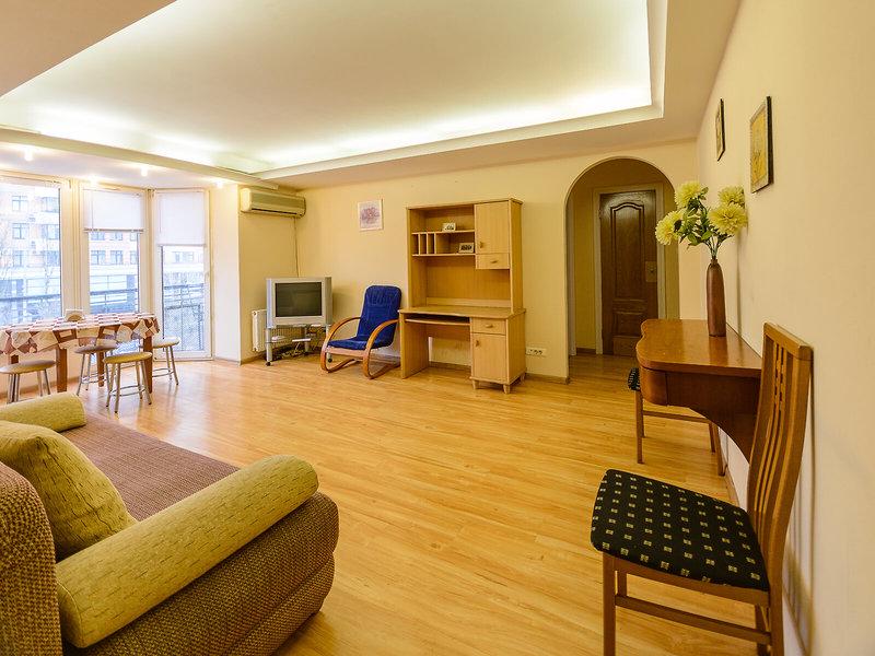 49C09D142DC6B17972F614C1E5BA5B19