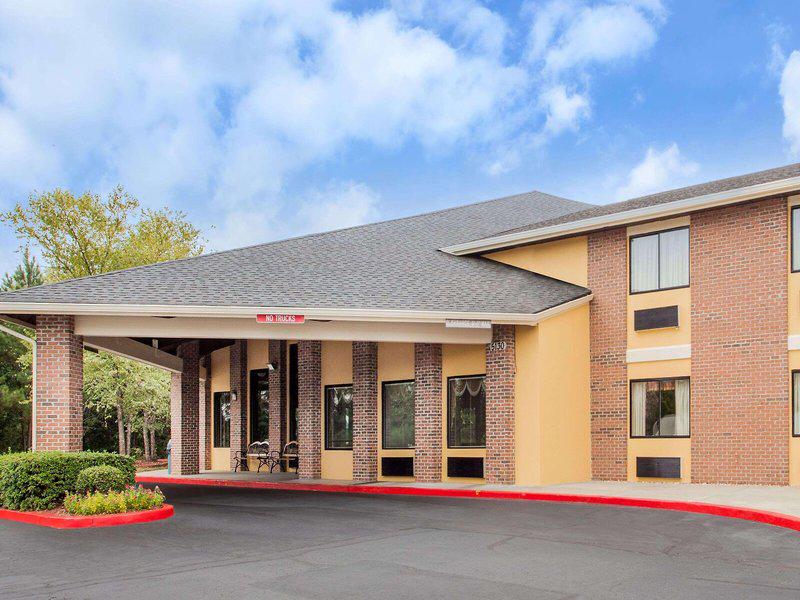 33CC08B1A5E5AC68D0B955281A8F1A99