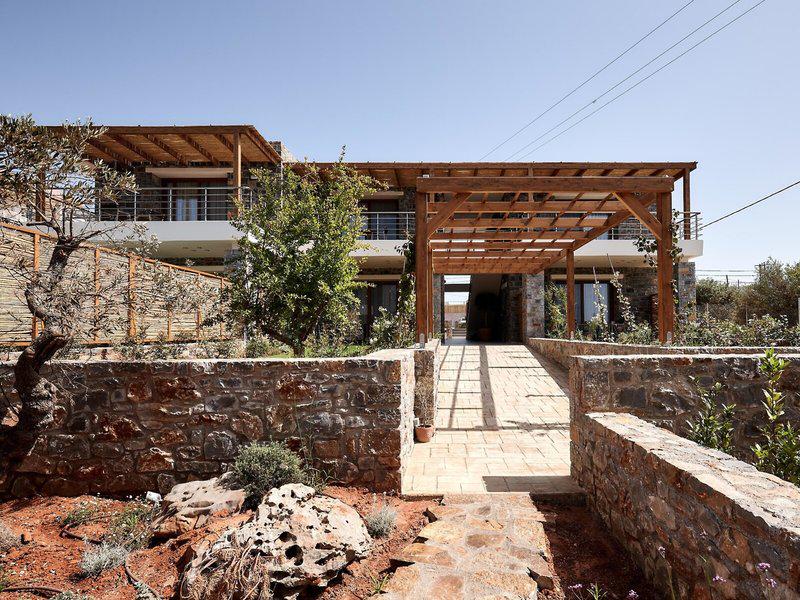 A5F2142E59A4F79F19FB0F76260BD263