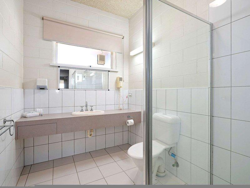 4413D68A728CA3A78AD4800B64F8E532