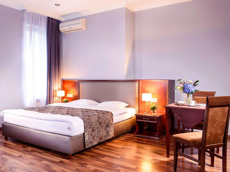 9272F6263B6D0E1B747EB8843D67B009