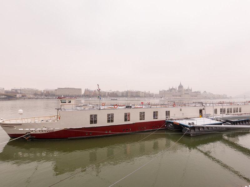 1FA3DC94135483D2B0F2B0C46062144B